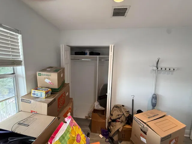 Unit 207 photo 13