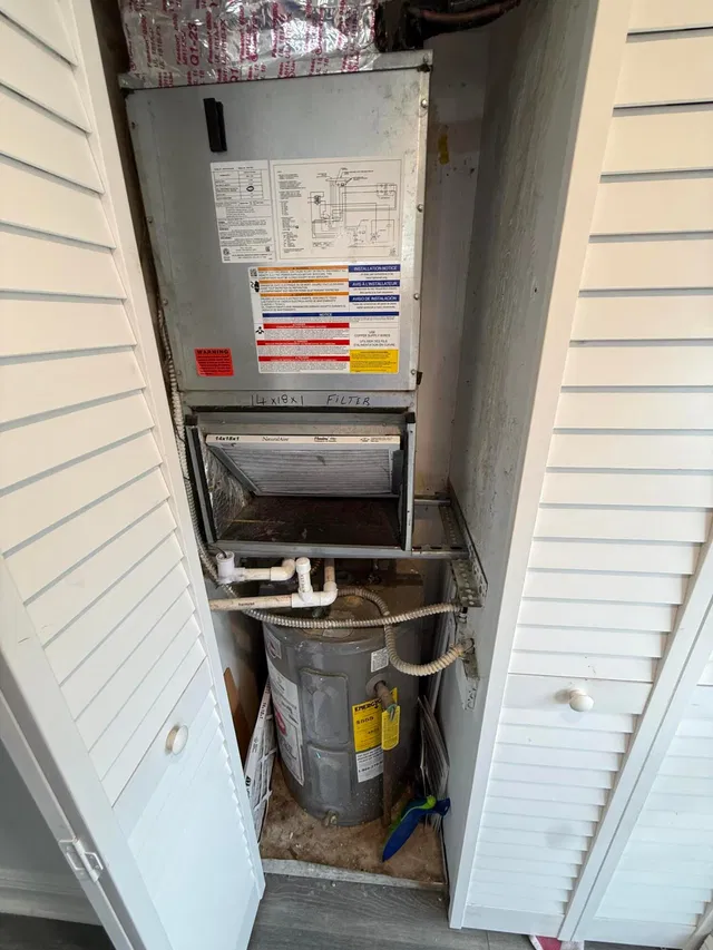 Unit 207 photo 20