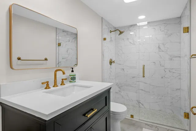 Unit A102 photo 13