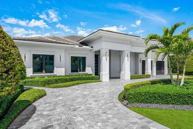 Royal Palm Yacht and Country Club Residence photo 2