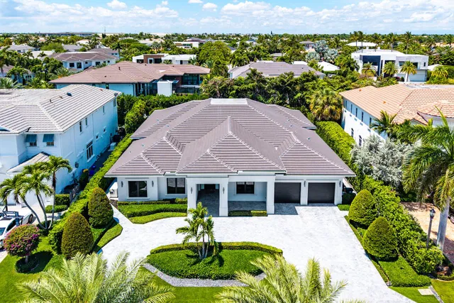 Royal Palm Yacht and Country Club Residence photo 4