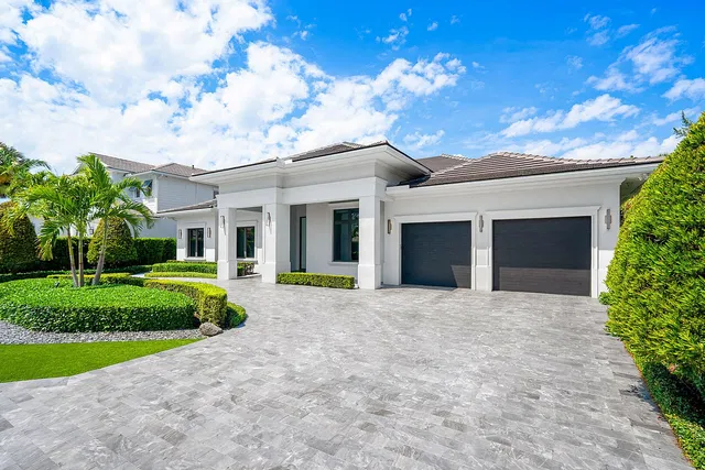 Royal Palm Yacht and Country Club Residence photo 5