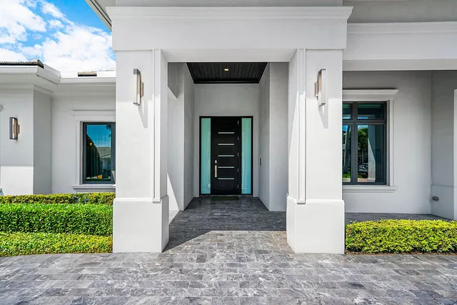 Royal Palm Yacht and Country Club Residence photo 7