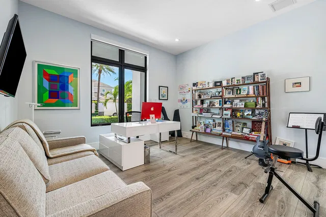 Royal Palm Yacht and Country Club Residence photo 44