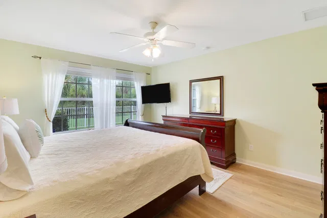 Residence photo 24