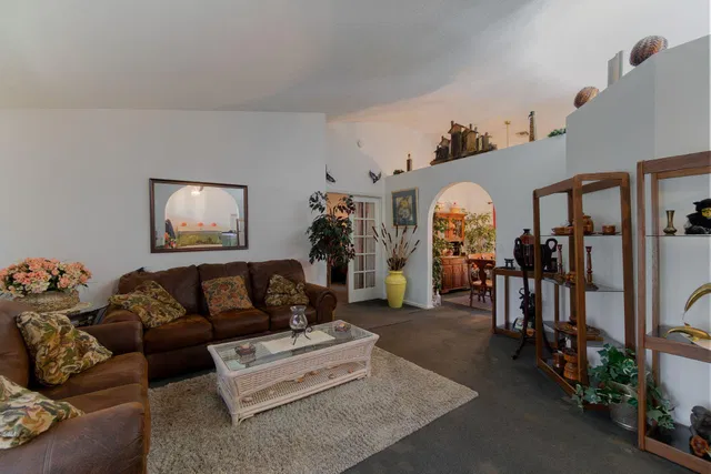 Residence photo 14