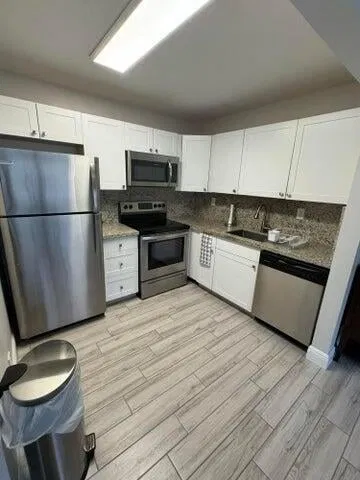 Unit C photo 6