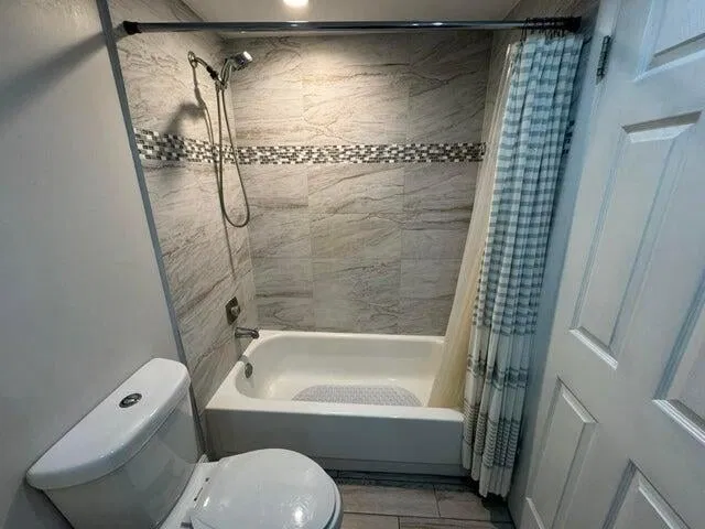 Unit C photo 14