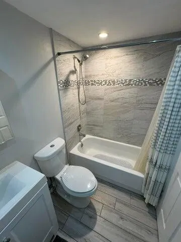 Unit C photo 15