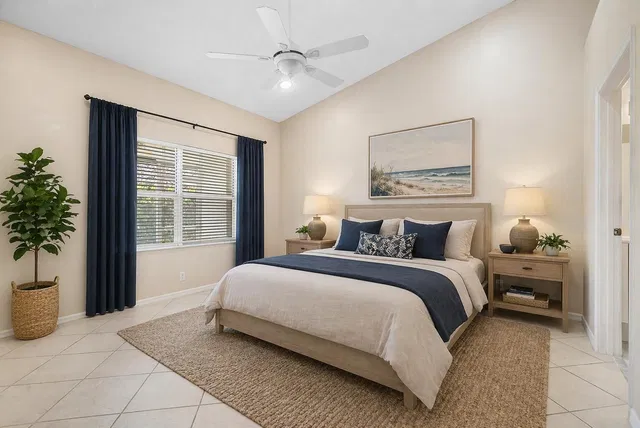 Residence photo 16