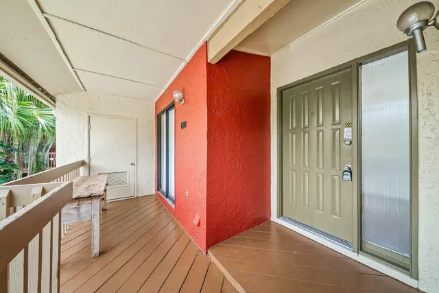 Unit 15 photo 11