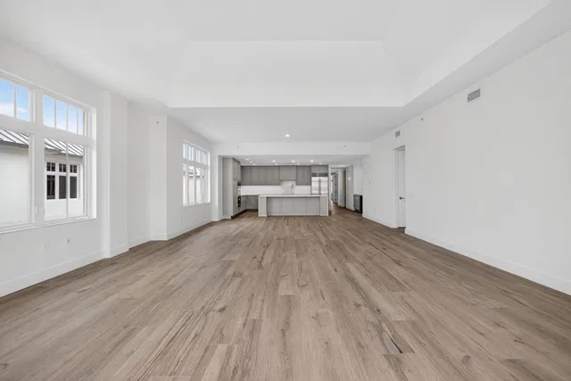 Singer Island Unit 1-302 photo 13
