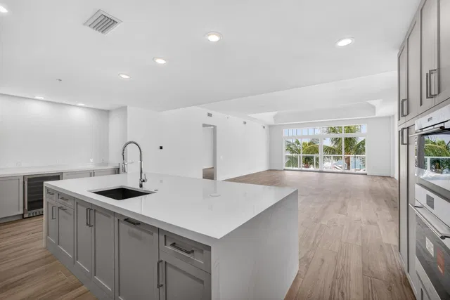 Singer Island Unit 1-302 photo 15