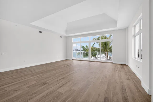 Singer Island Unit 1-302 photo 21