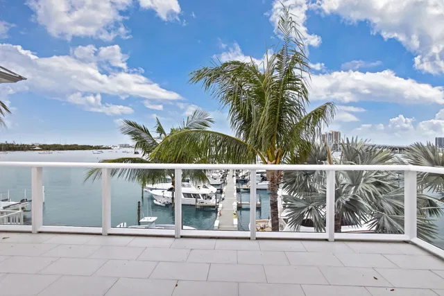Singer Island Unit 1-302 photo 23