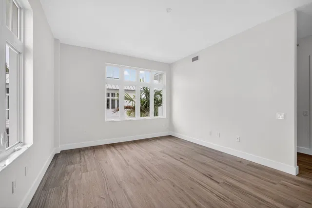 Singer Island Unit 1-302 photo 34