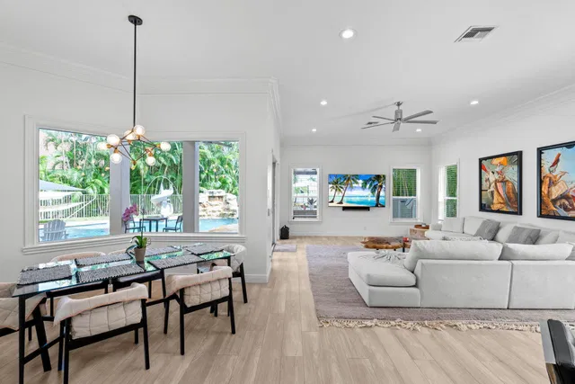 Residence photo 19