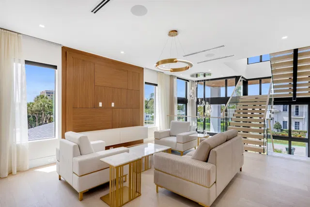 Residence photo 19