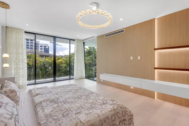 Residence photo 24