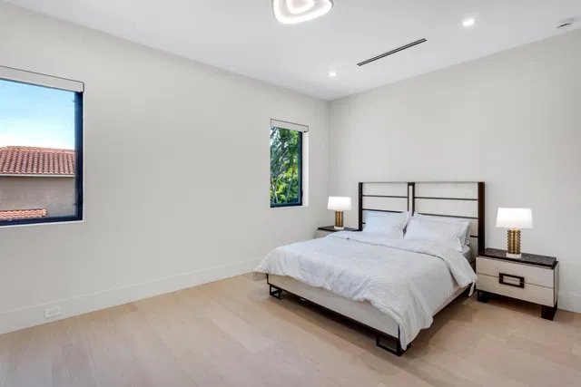 Residence photo 34