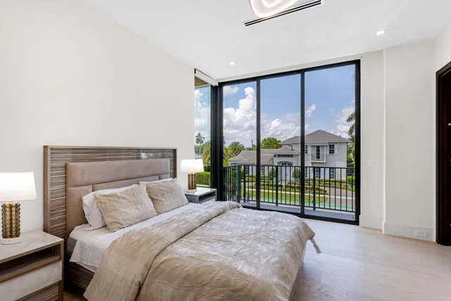 Residence photo 36