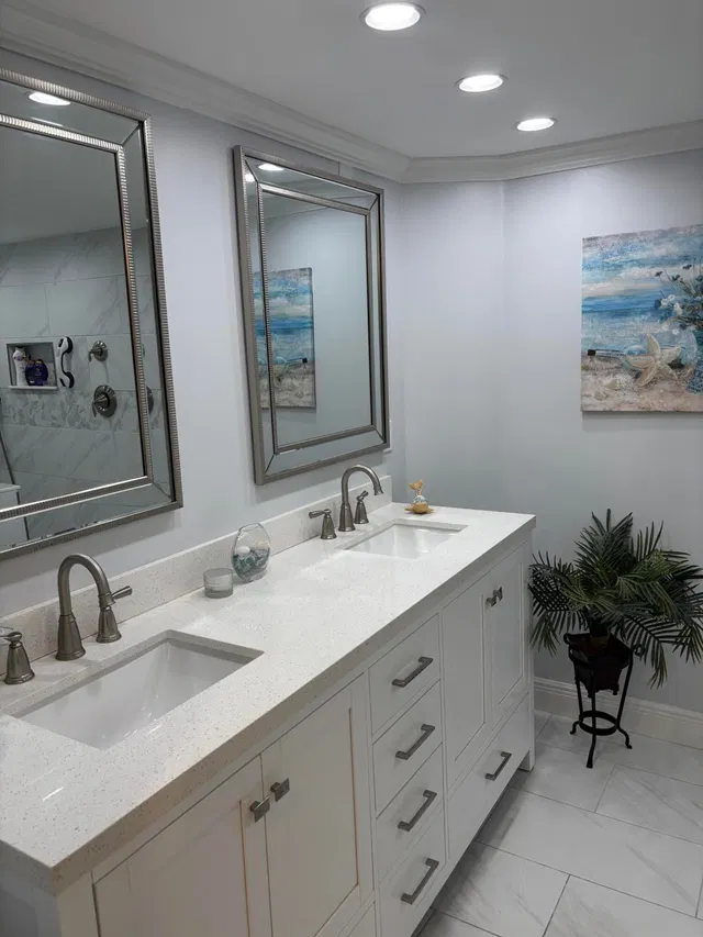 Unit 1020 photo 6
