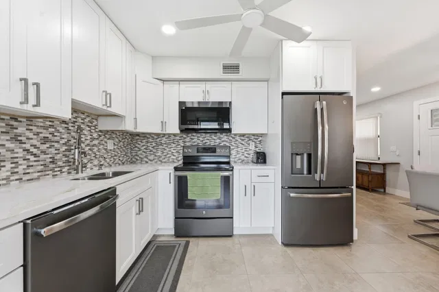 Residence photo 9