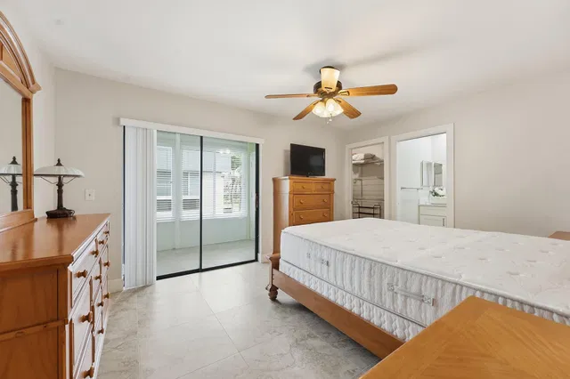 Residence photo 11