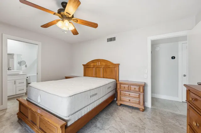 Residence photo 12