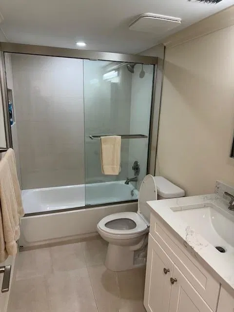 Eastpointe Country Club Unit 203 photo 11