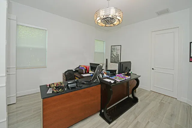 Woodfield Country Club Residence photo 26