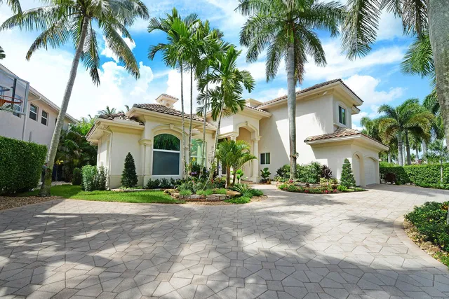 Woodfield Country Club Residence photo 39
