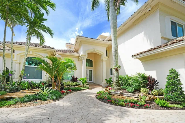 Woodfield Country Club Residence photo 42