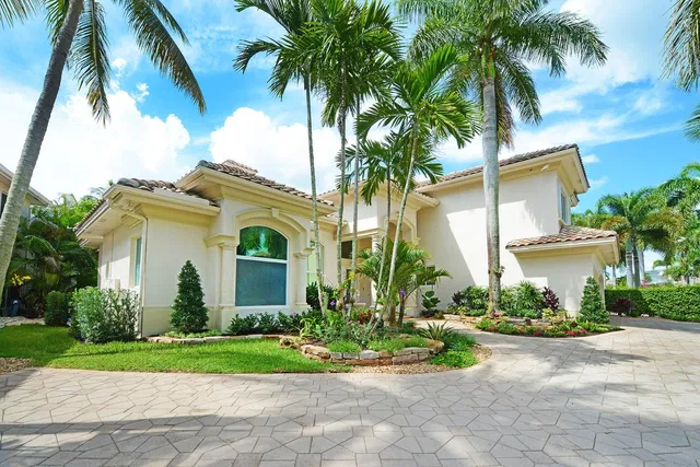Woodfield Country Club Residence photo 43