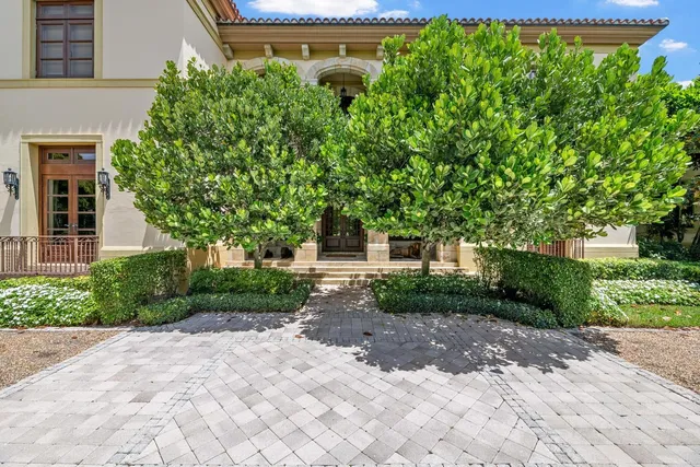 Residence photo 9