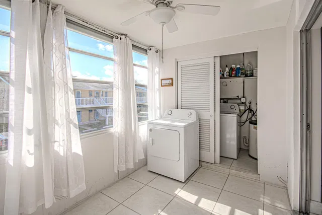 Unit 202 photo 5