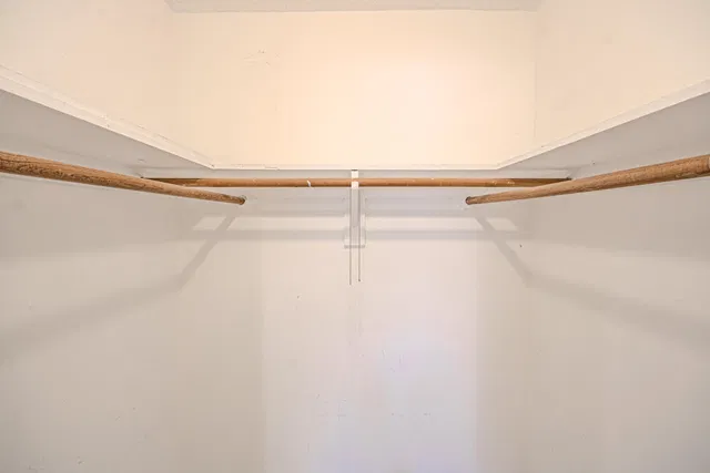 Unit 202 photo 7