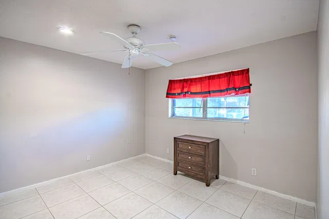 Unit 202 photo 9
