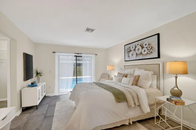 Residence photo 25