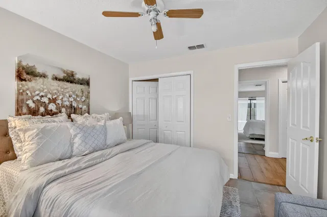 Residence photo 30