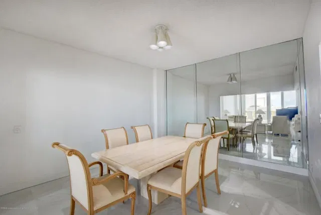 Winthrop House Condos Unit 7 photo 7