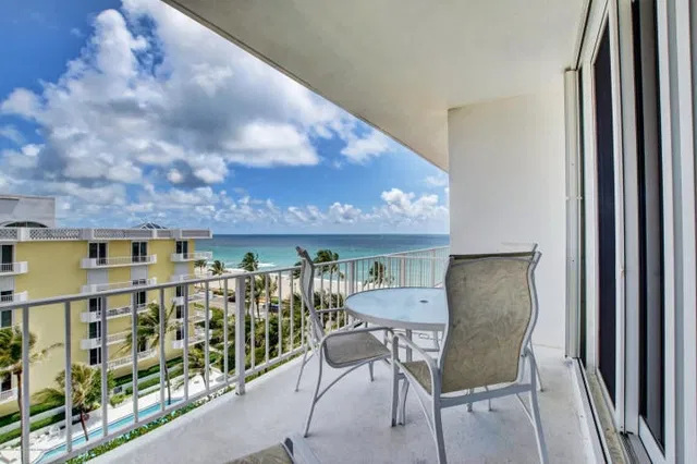 Winthrop House Condos Unit 7 photo 22