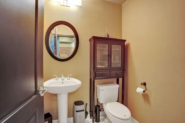One City Plaza Unit 225 photo 36