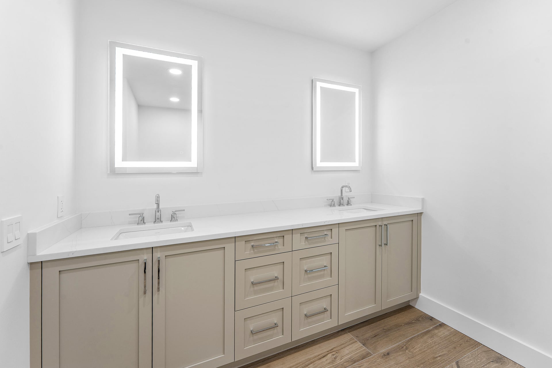 Palm Beach Shores Unit 2204 photo 28