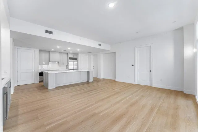Singer Island Unit 4102 photo 4