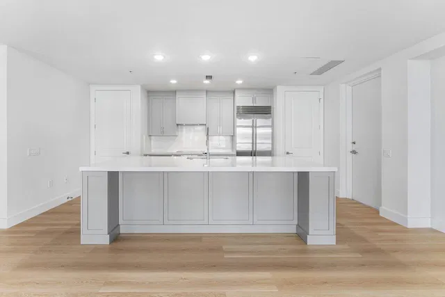 Singer Island Unit 4102 photo 5