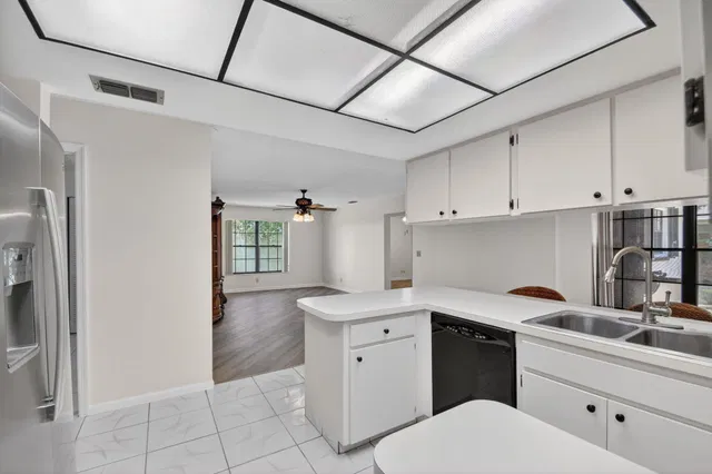 Residence photo 14