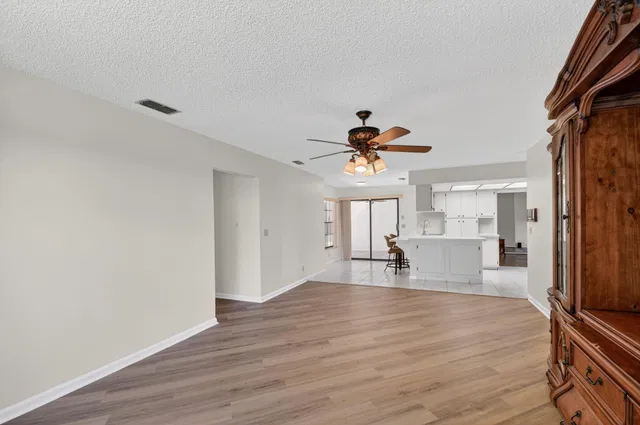 Residence photo 23