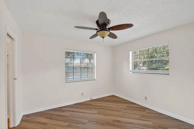 Residence photo 38
