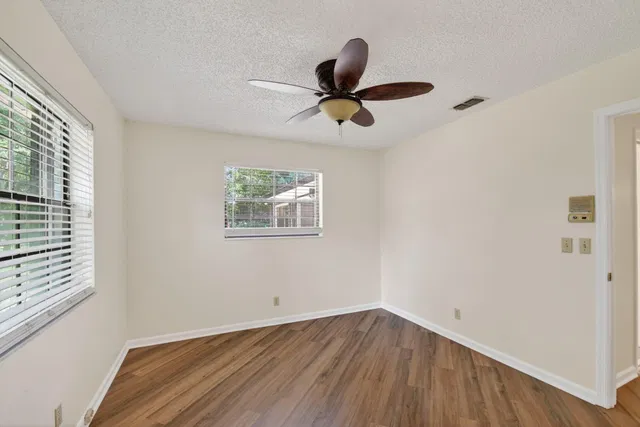 Residence photo 39